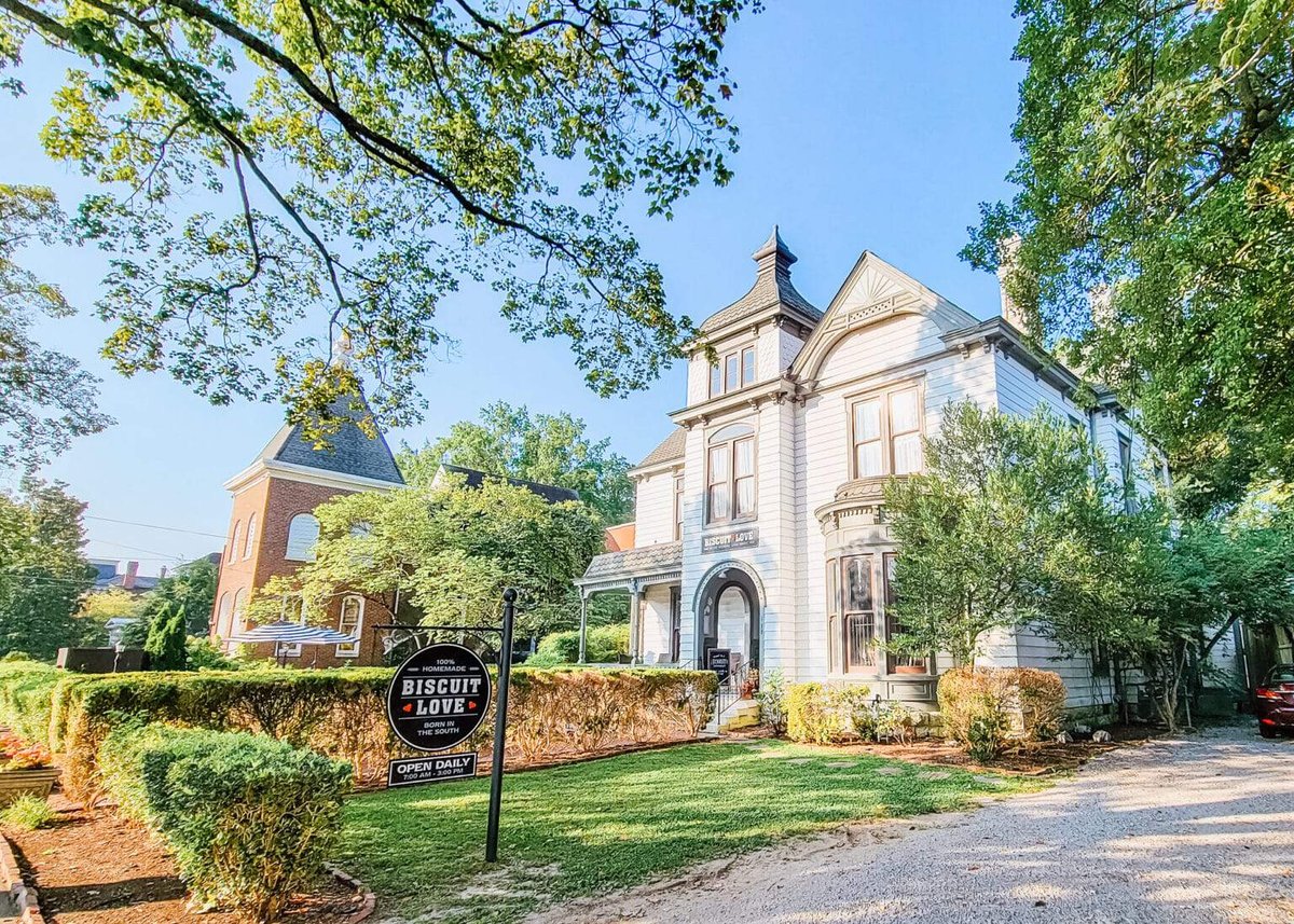 Finding Restaurants With Outdoor Seating in Franklin TN